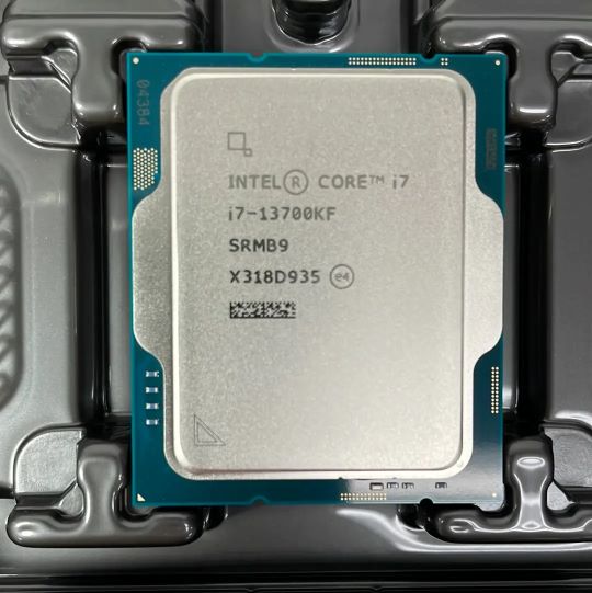 Intel Core i7-13700K